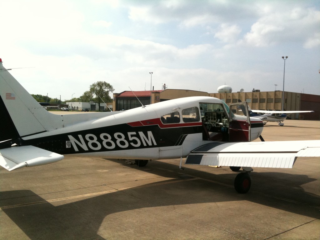Good 'ole N8885M - my dad's plane back in Lansing, IL. 